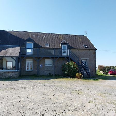 Joli Appartement Avec Vue Sur La Baie Avranches Esterno foto